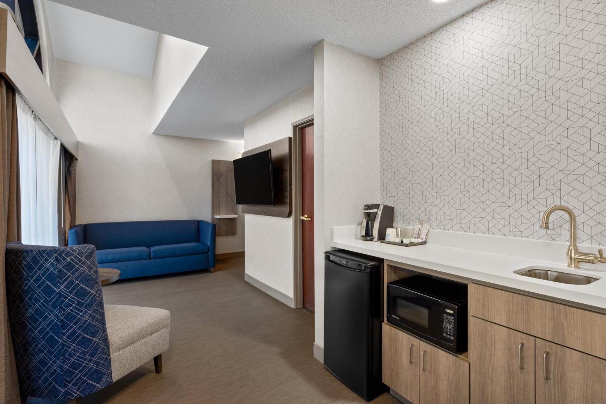 Holiday Inn Express Grove City - Premium Outlet Mall By Ihg Zewnętrze zdjęcie